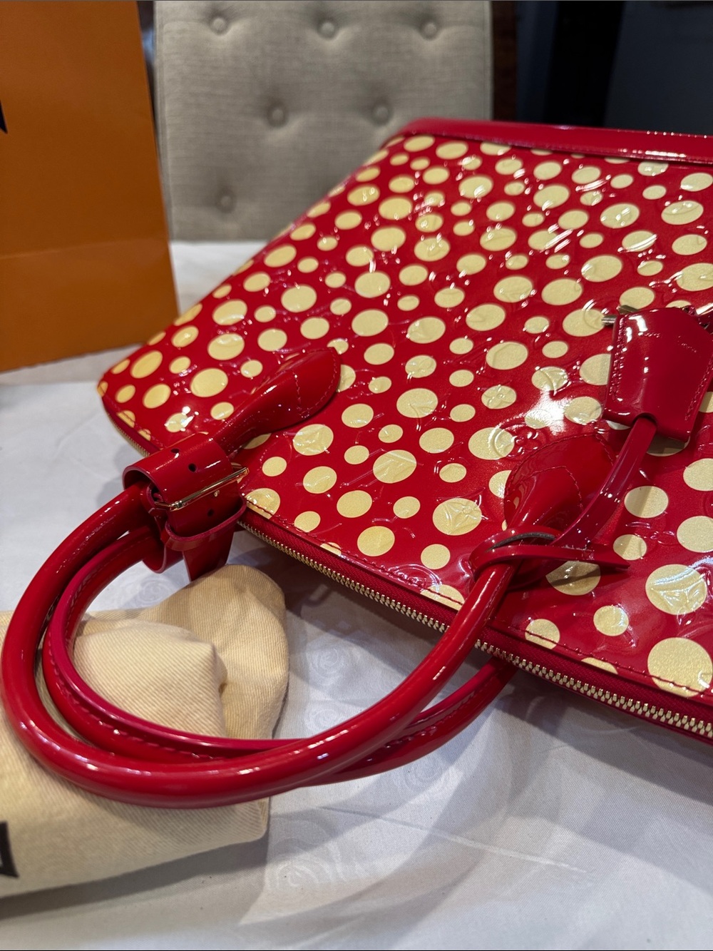 New & Limited Edition Louis Vuitton Yayoi Kusama Infinity Lockit MM handbag - Picture 8 of 15